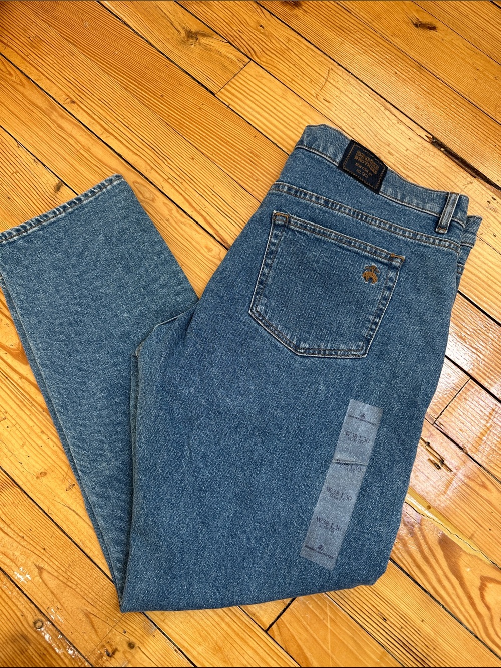 Brooks Brothers Men's Medium Blue Straight Jeans 38 x 30 NWT